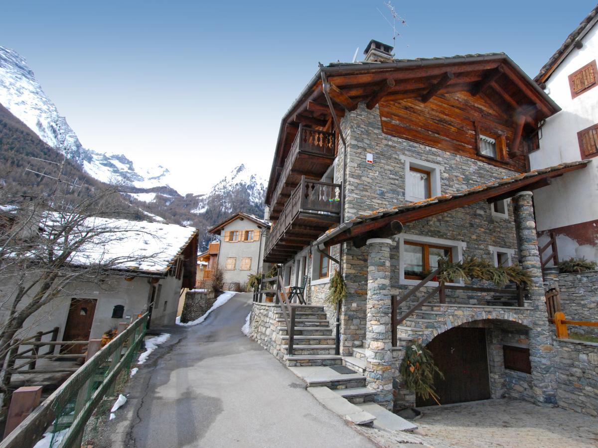 Locazione Turistica Epinel Hotel Cogne Exterior photo